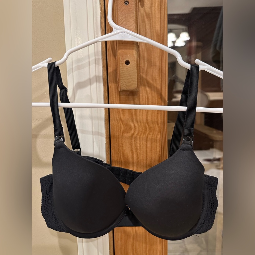 Motherhood maternity black nursing bra 34C